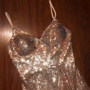 NWOT Rose Gold Sequin Formal Dress